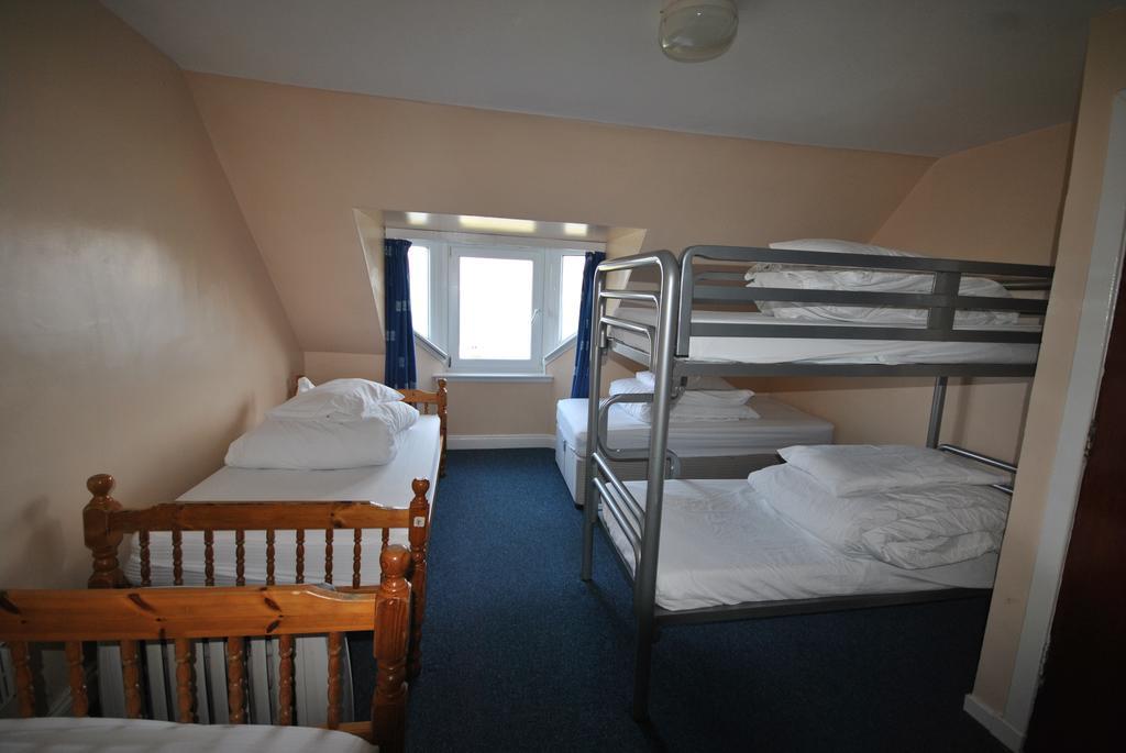 Saucy Mary'S Hostel Kyleakin Oda fotoğraf