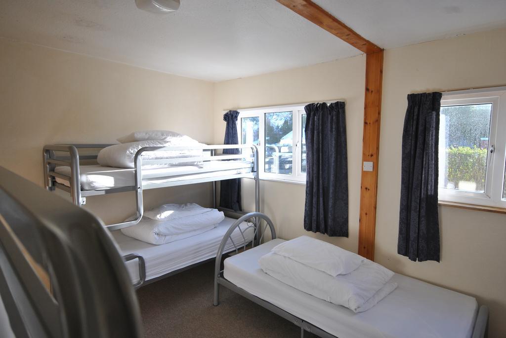 Saucy Mary'S Hostel Kyleakin Oda fotoğraf